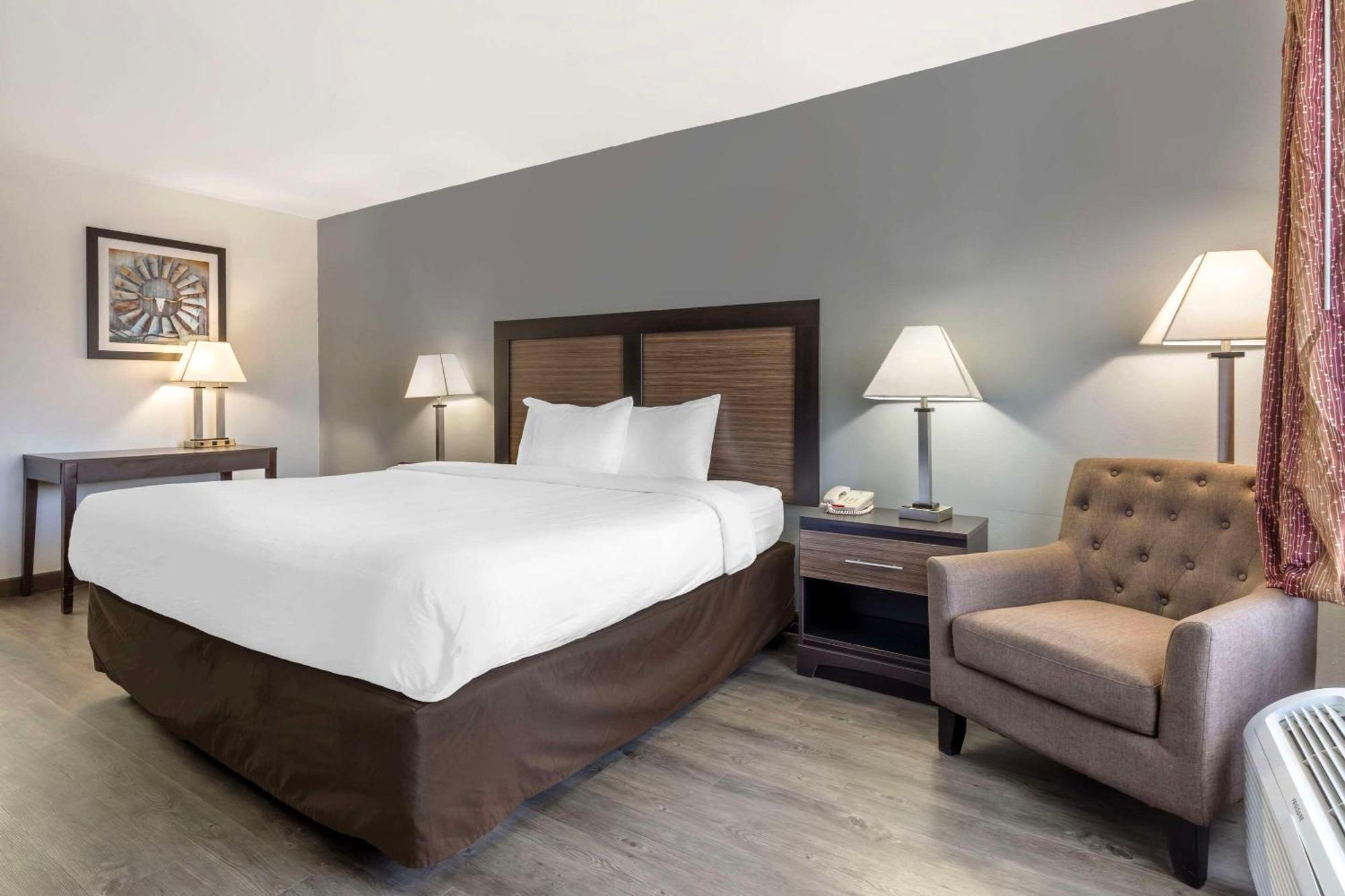 Quality Inn Гейнсвил Екстериор снимка